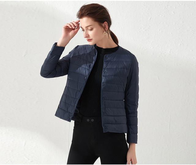 Cappotto leggero in tessuto opaco da donna in piumino d'anatra ultra leggero Giacca a vento calda da donna Parka Piumini da donna più cappotti