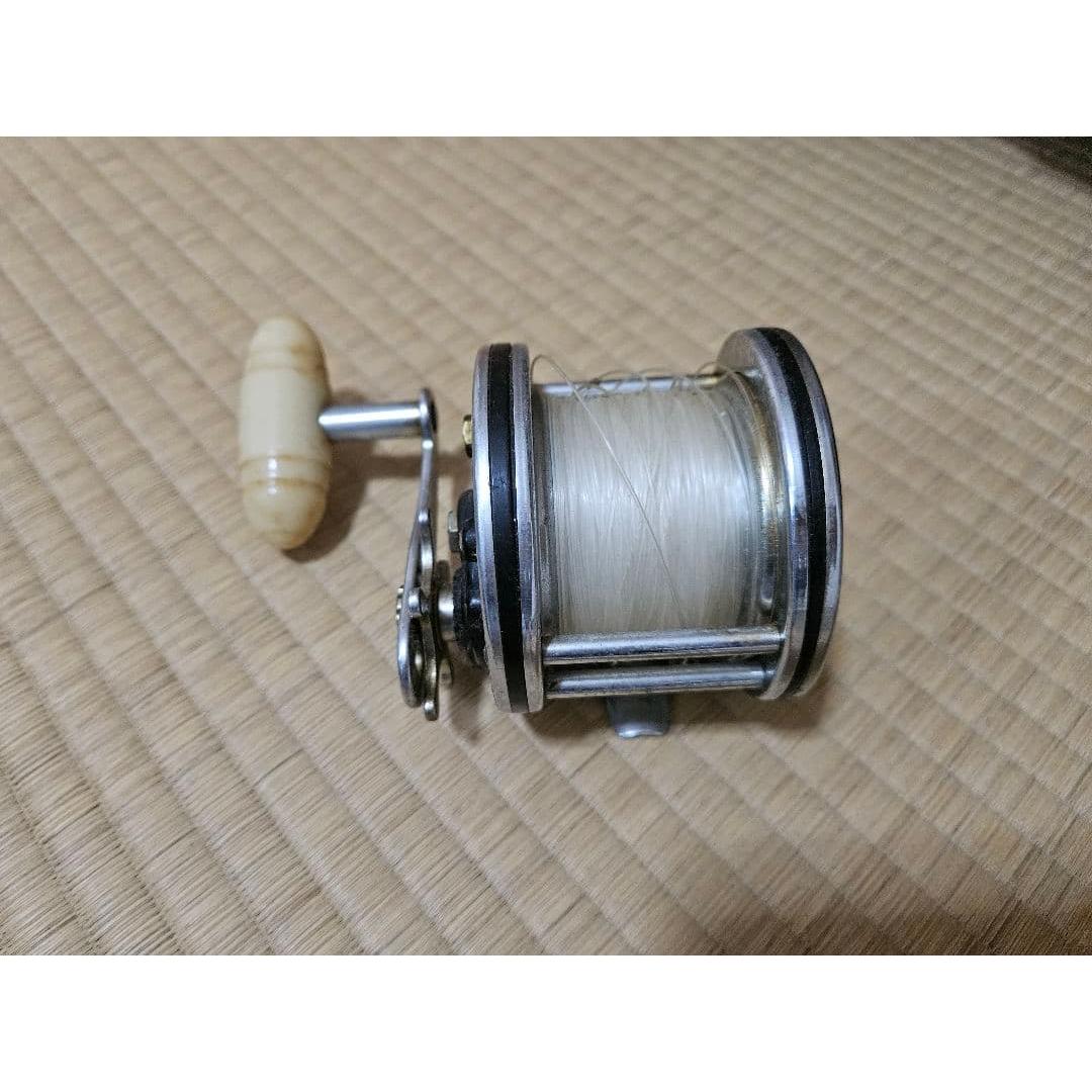 Used pen baitcasting reel