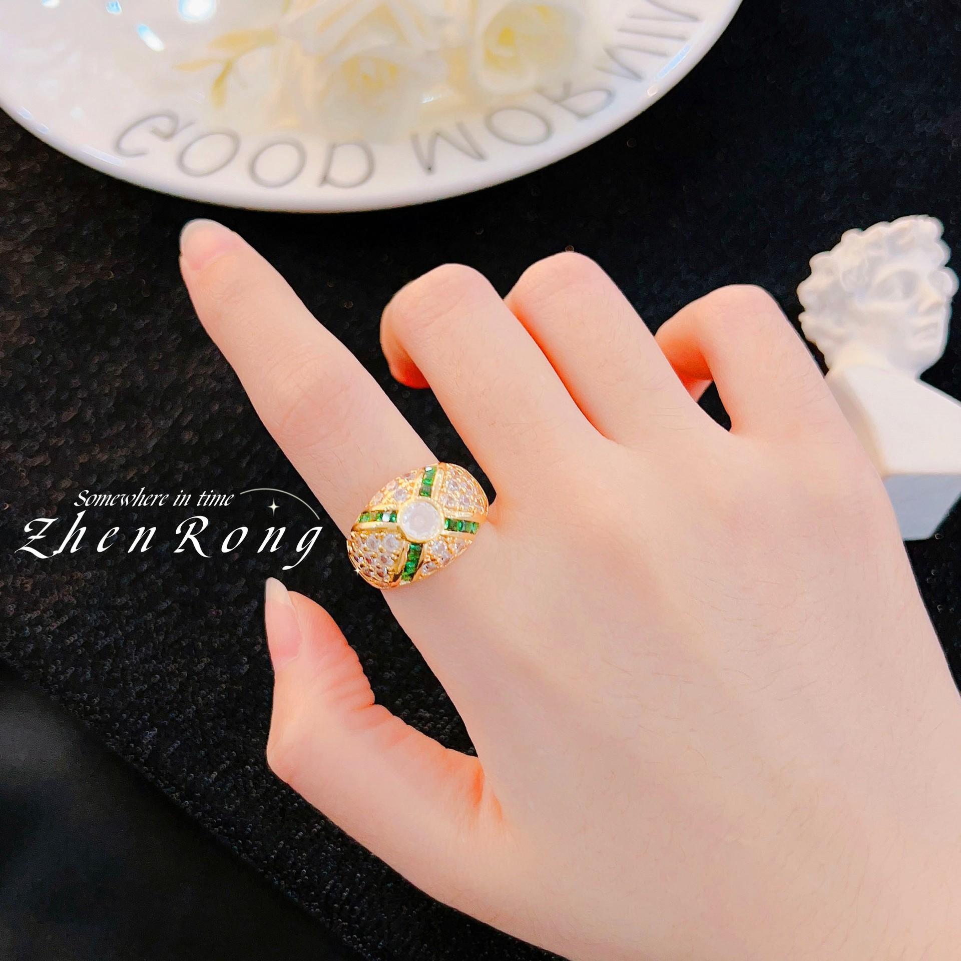 Vintage Court Style Vintage French Light Luxury High Sense Diamond Ring Super Flash Diamond