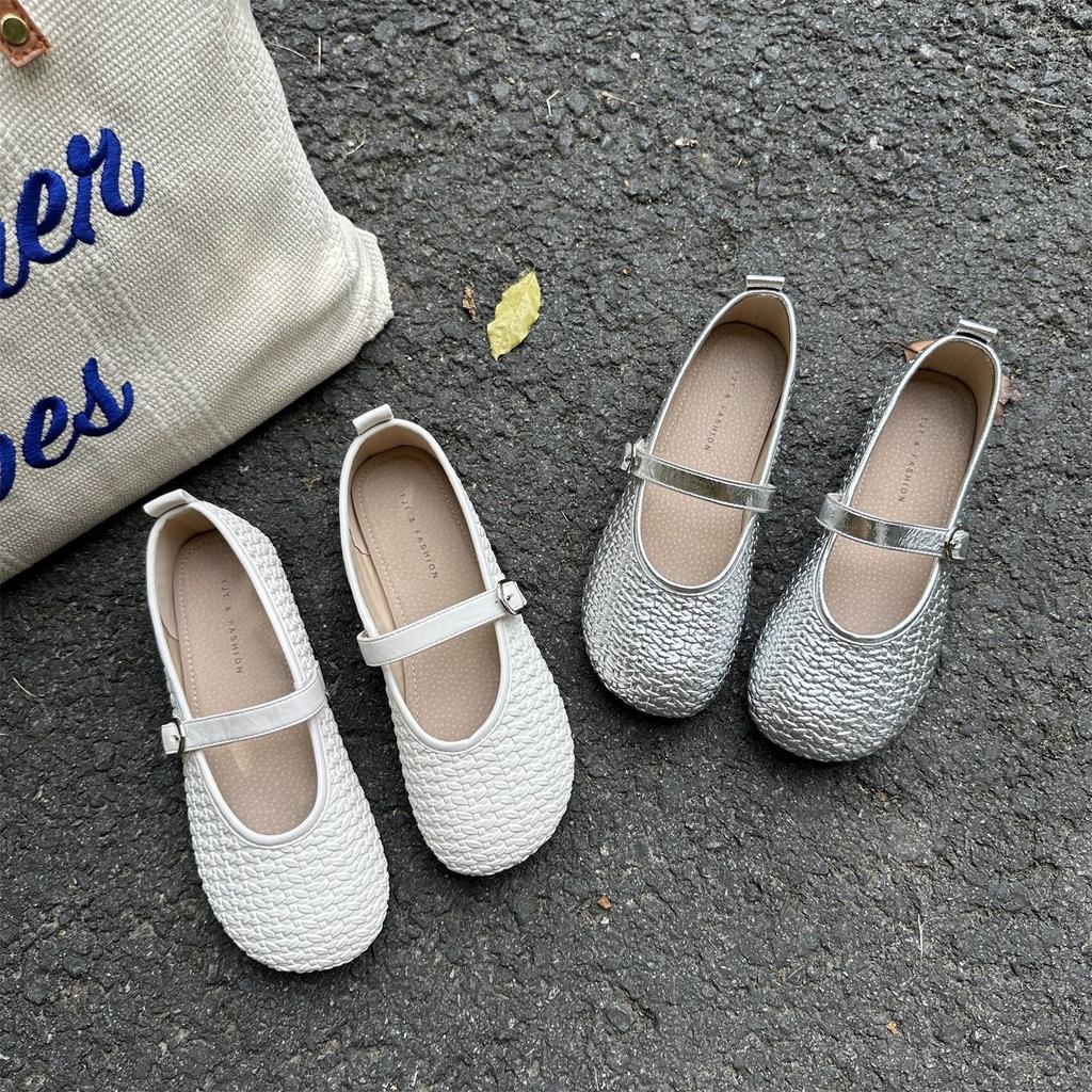 Round head shallow mouth flat bottom mesh single shoes 2025 summer new one word with breathable hollow Mary Jane shoes