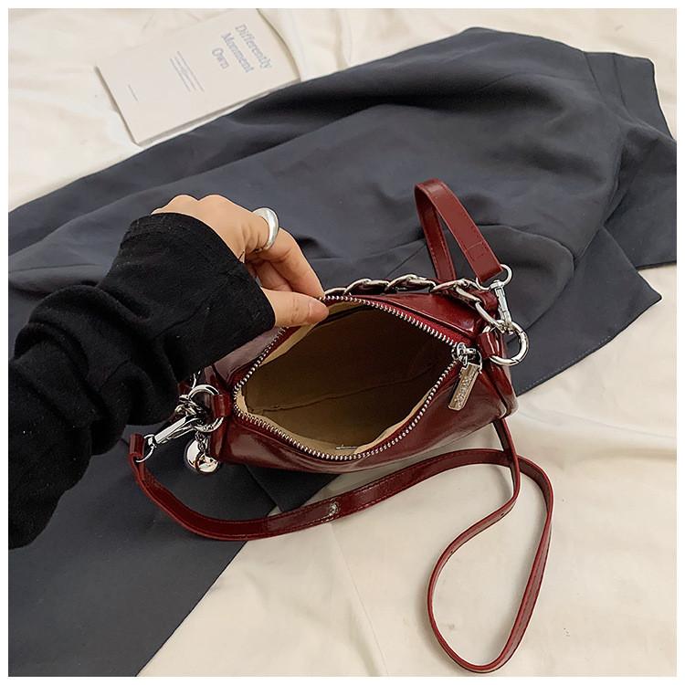 Ielgy Women's Red Cross-body Fashion Super Hot Chain Shoulder Armpit Bag Can Be Cross-body