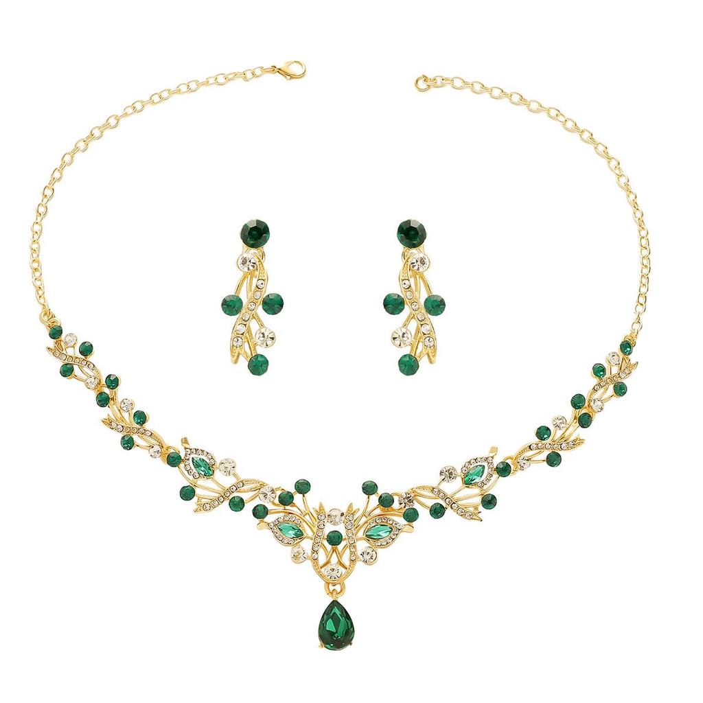 Elegant Pearl Necklace & Earring Set for Women: Luxury Bridal Jewelry