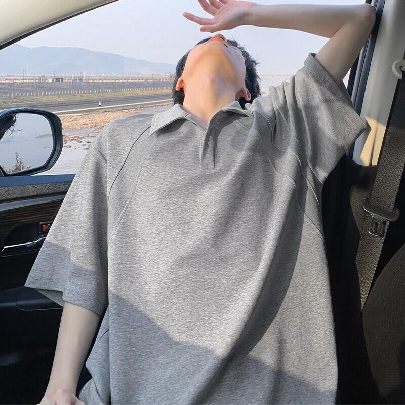 

Американский винтаж Премиальное ощущение Влагоотводящий Мягкое качество Дышащая Мужская Свободная рубашка поло Устойчивая к складкам Повседневная Спортивная С коротким рукавом Рубашка с воротником 8XL светло-серый