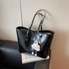 Premium sense large-capacity bag women's new fashion commuter shoulder bag college student portable tote bag