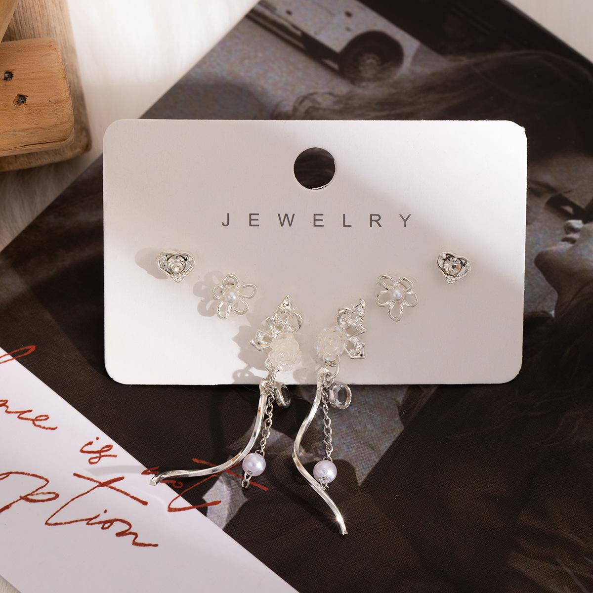 Small Ice-Through Rose Butterfly Pearl Fringed Earrings, Sweet Design, Small And Fresh Six-Piece Earrings For Women