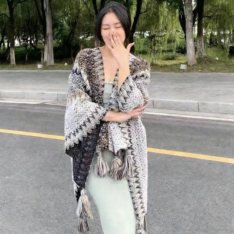 Women's Ethnic Knit Shawl: Travel Photography Cloak & Scarf for Spring & Autumn