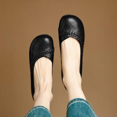 Autumn Leather Round Head Single Shoes Women's 2025 New Shallow Sheepskin Flat Shoes Women's Soft Sole Comfortable and Versatile Small Leather Shoes