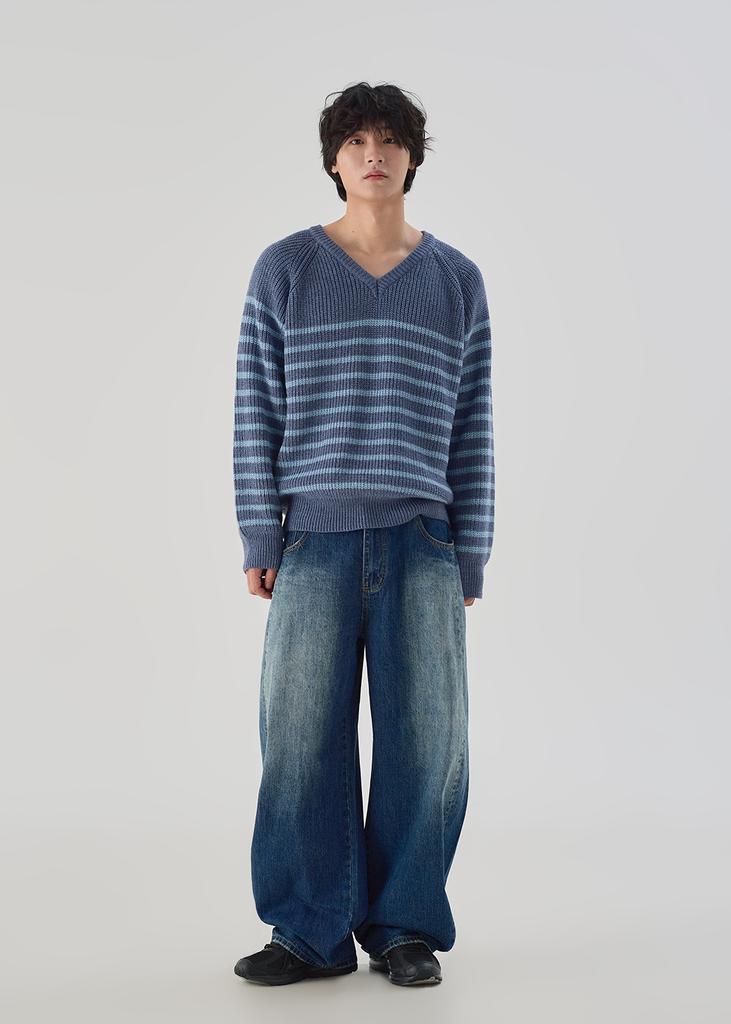 Ousa Striped Raglan V-Neck Knit