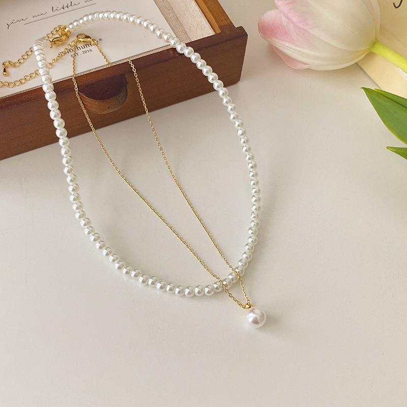 Double-Layer Stacked With Highlight Pearl Necklace Women S Fashion Design Sense, A Two-Belt Imitation Pearl Temperament Collarbone Chain