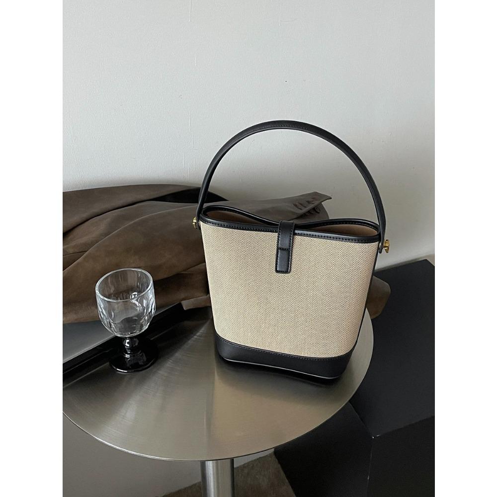 New bag summer women s oblique span canvas shoulder bag, large-capacity leather niche high-end exquisite bucket bag чёрный