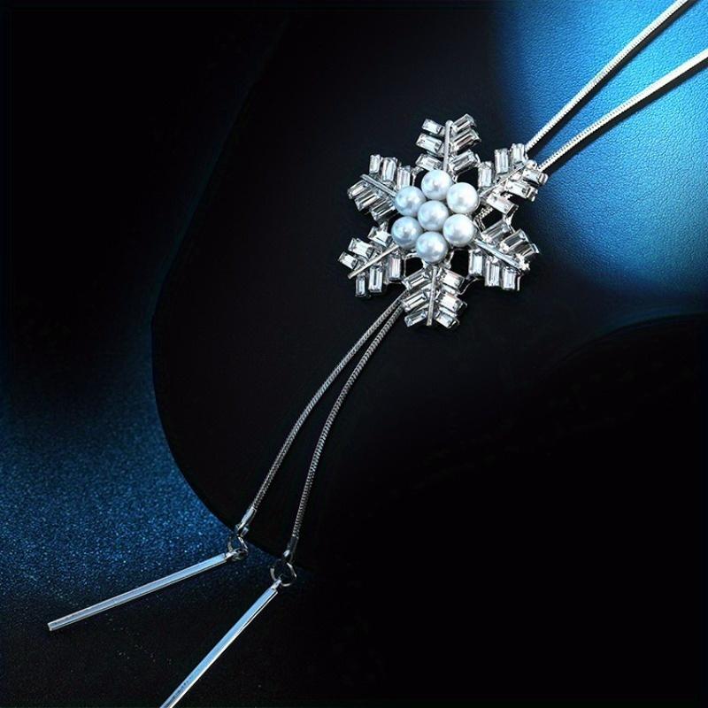 Fashion Women's Elegant Charm Necklace Snowflake Shaped Rhinestones Inlay Faux Pearls Pendant Dangle Long Necklace Adjustable Tassel Sweater Chain