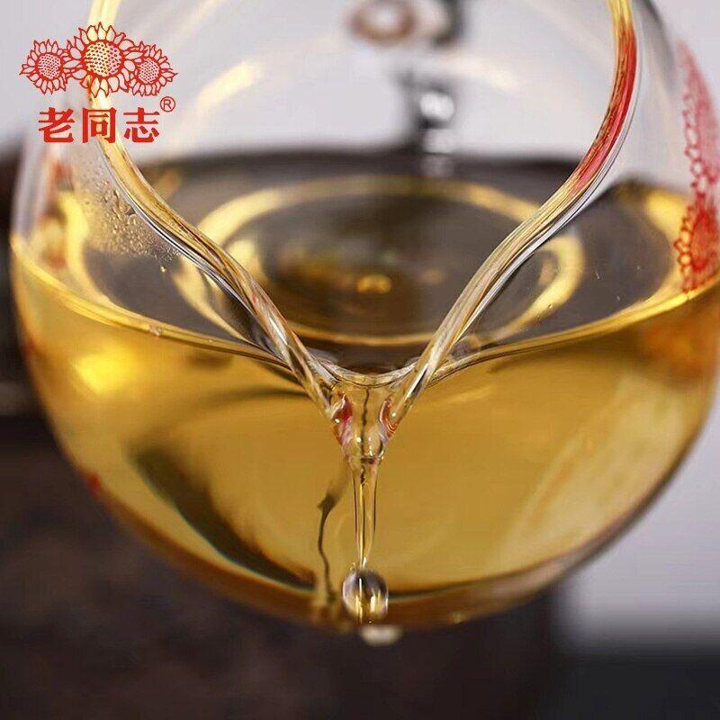 2022 Haiwan 9948 Puerh Crudo Menghai Pu-erh Lotto 221 Tè Pu'er Sheng Puer 357g