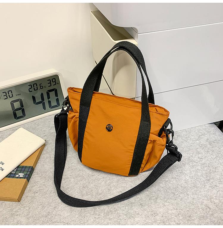 School bag Korean version ins Simple large-capacity messenger bag Versatile commuting to work and class Shoulder bag Outdoor sports small satchel