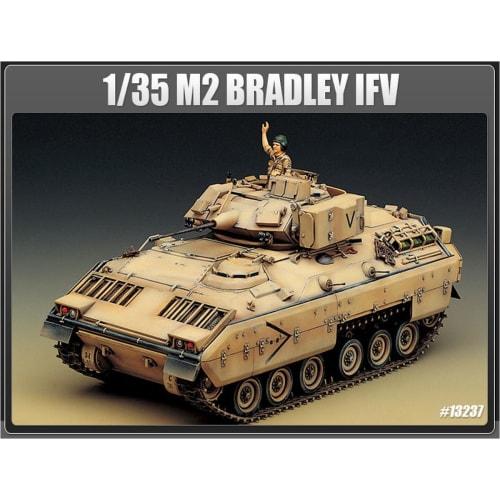 Academy 1/35 scale American M2 Bradley plastic model kit 13237