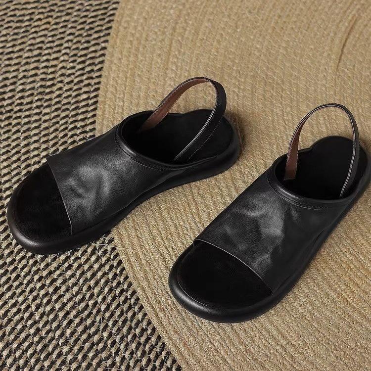 

Модные женские летние сандалии на плоской подошве, с мягкой подошвой, из универсальной мягкой кожи, повседневные супермягкие сандалии, новый стиль 2025 40 чёрный