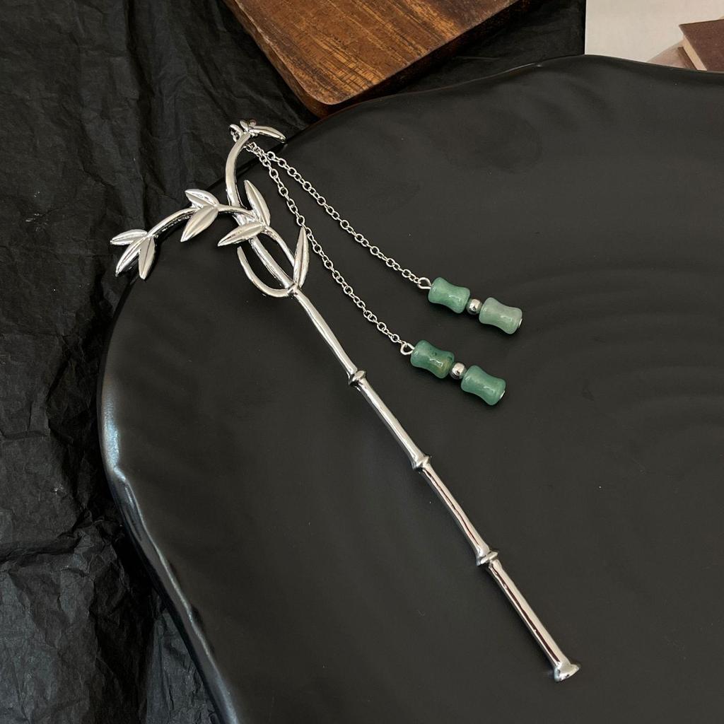 Elegant Ancient Style Minimalist Women's Tassel Hairpin - New Chinese Design