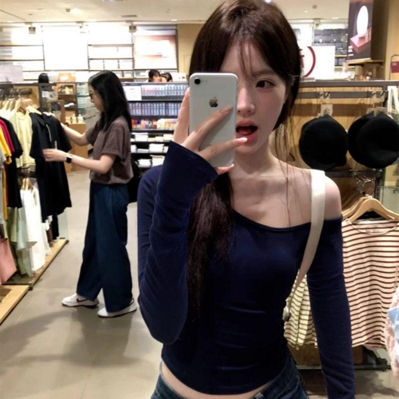 Autumn 2025 New Arrival: Women's One-Shoulder Slim Fit Long Sleeve Top - Solid Color, Sexy & Chic Base Layer