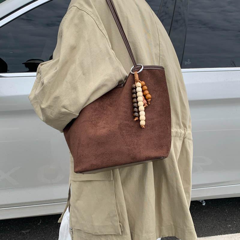 Suede Bag Women's Large Capacity 2025 New Autumn and Winter Versatile Casual Shoulder Bag Matte Retro Commuter Tote Bag