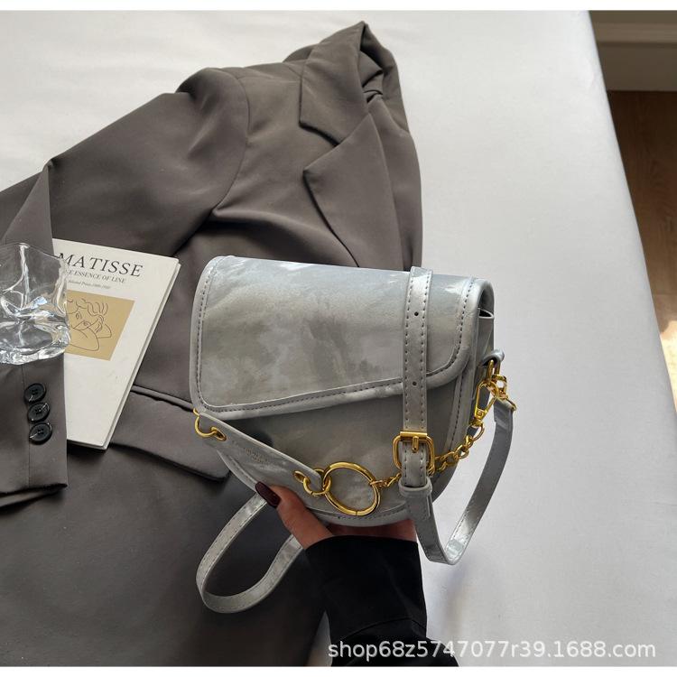 Nischendesign vielseitige ins Messenger Bag Damentasche 2025 neue trendige Mode Kontrastfarbe Satteltasche Damen Schultertasche