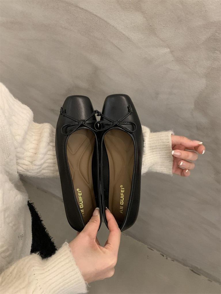 Shoes year-old gentle evening wind flat bottom shallow mouth bow spring new single shoes evening silver French ladyshoes women 2025