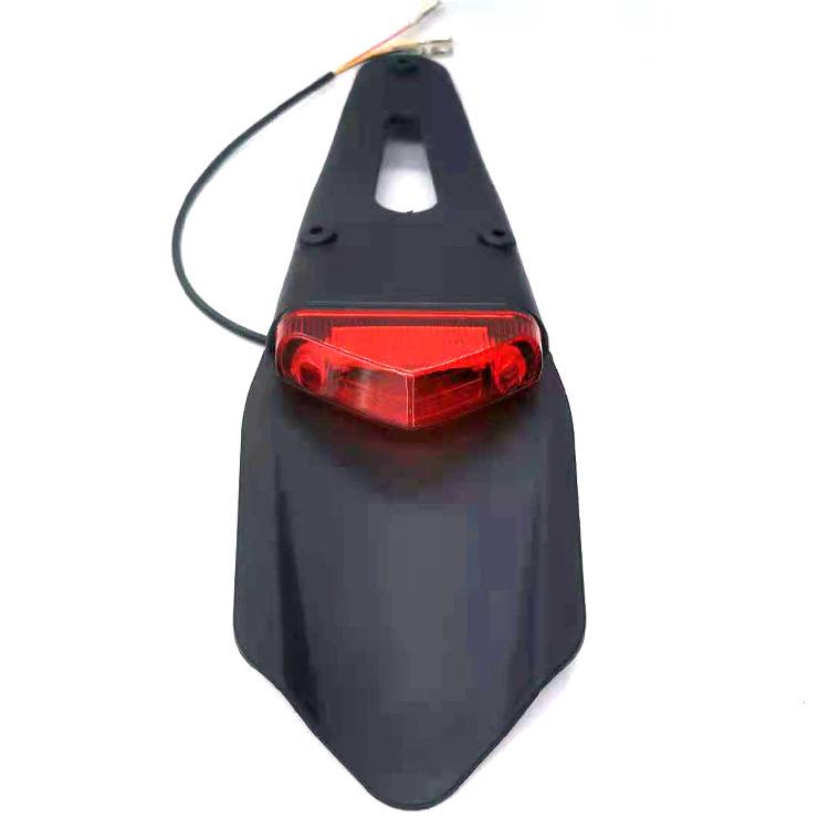 

Внедорожный мотоциклетный аксессуар: Быстросъемный задний фонарь и крыло с фонарем Black with Black Light