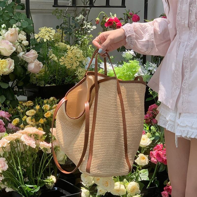 Large Capacity Bag Women's Spring and Summer Versatile Shoulder Portable Seaside Vacation Beach Bag Woven Straw Commuter Tote Bag