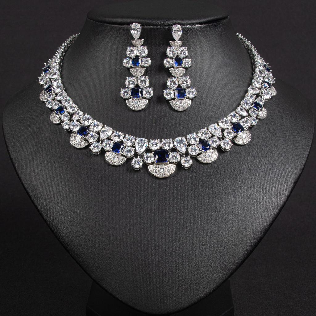Women's Light Luxury Design Geometric Zircon Pendant Necklace Earring Set Fashionable And Versatile Niche Design Sense Set