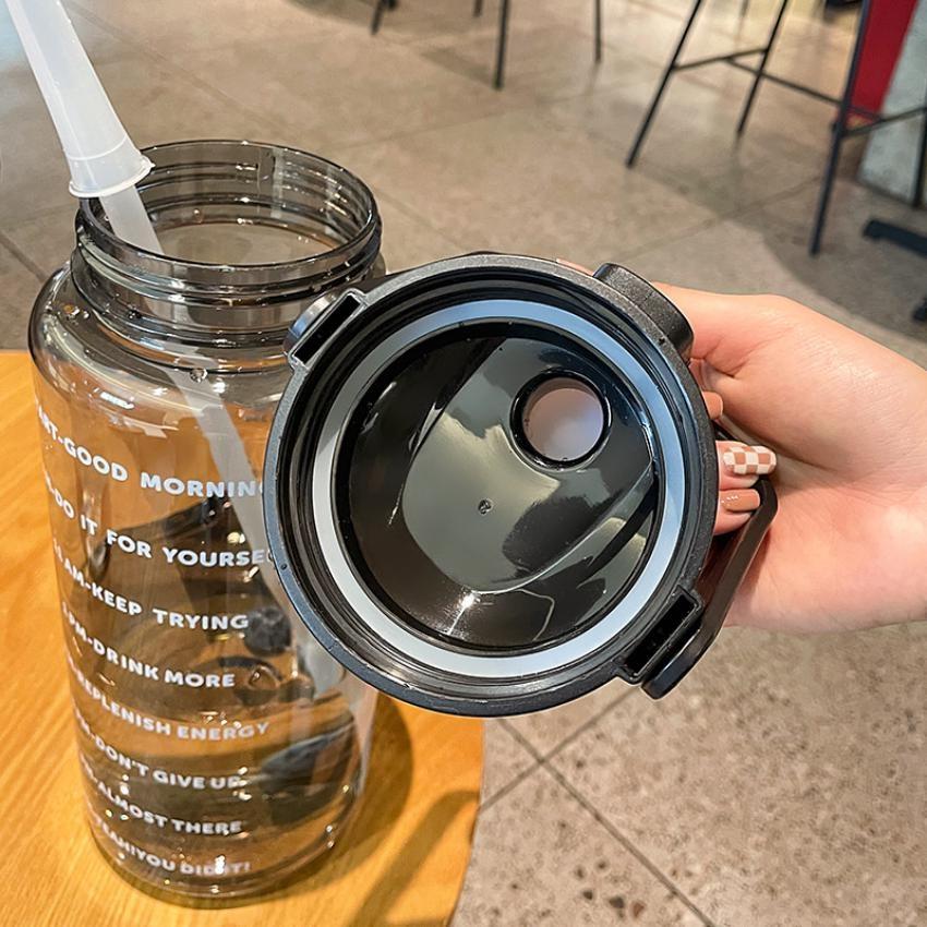 2L Water Bottle with Time Mark, Reusable Outdoor Sports Water Bottle, Straw, Portable Plastic Cup, Large Capacity