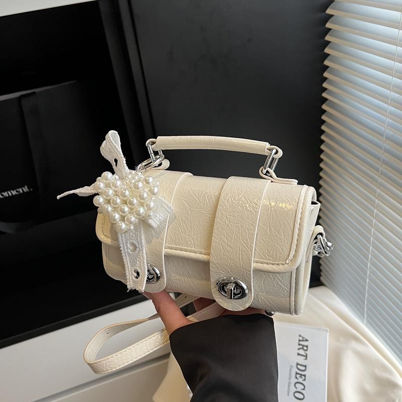 Versatile Hand Carry Small Bag Women's New Trendy Fashion Texture Pillow Bag High-end Single Shoulder Messenger Bag