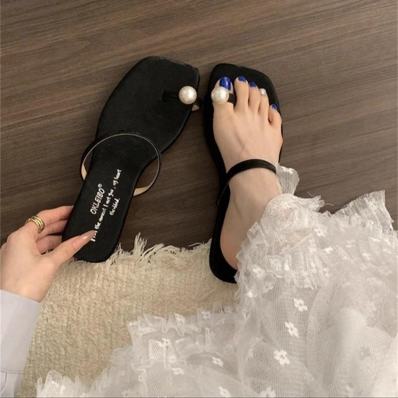 Flat bottom pearl cover toe small cool slippers outside wearing fairy shoes new summer skirt sandals