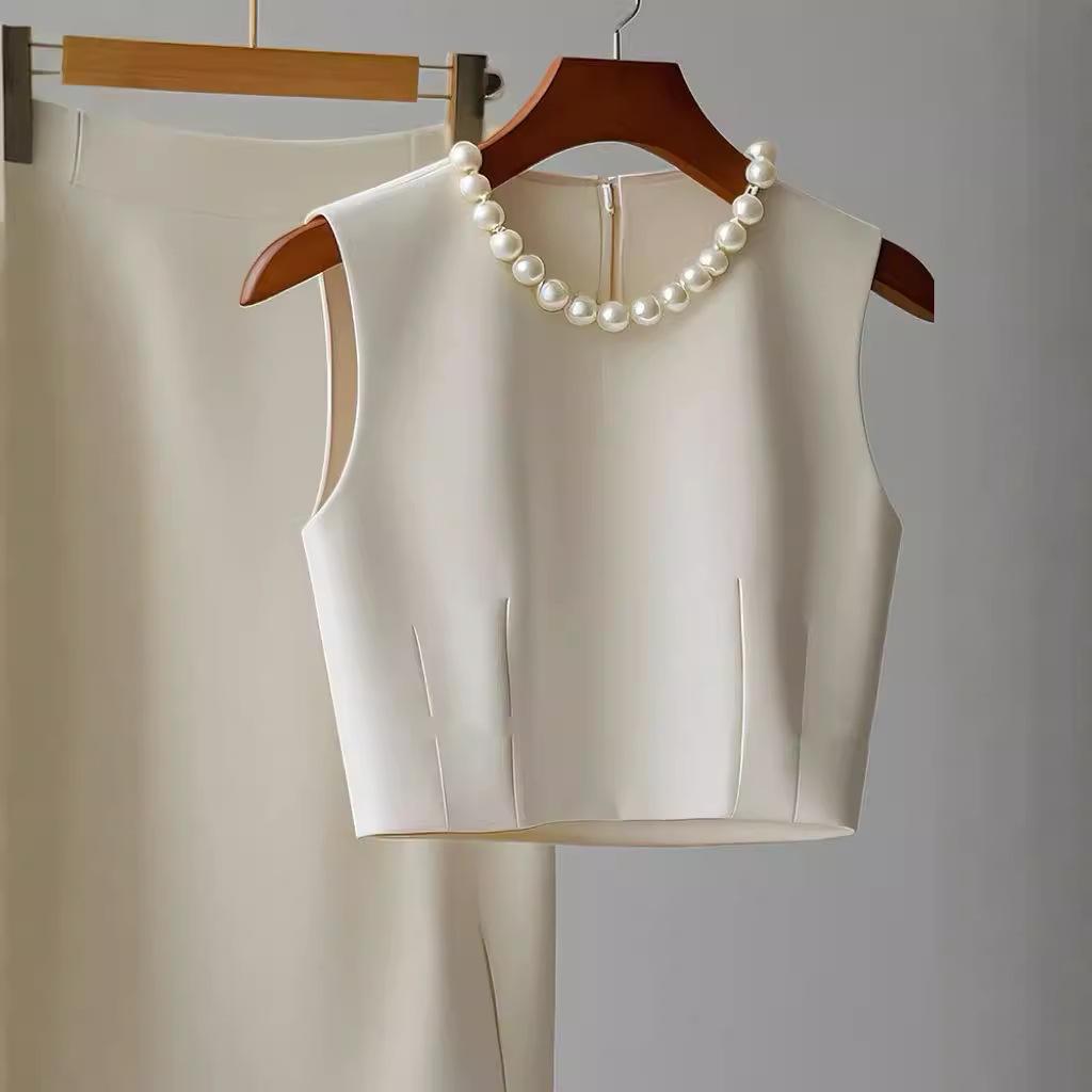 Předprodej Podzimní novinka: Elegantní bílý vestový šatový set pro ženy