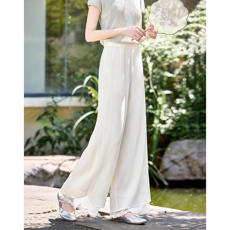 Like Water Years 2025 Petite Freizeithose mit Spitzenbesatz