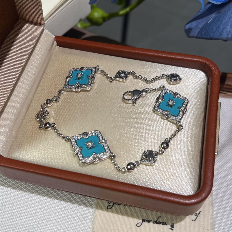 Italian Cloth Qi Lati Natural White Fritillary Four-Leaf Clover Bracelet Women'S Fashion Retro Rhombus Chalcedony Jewelry