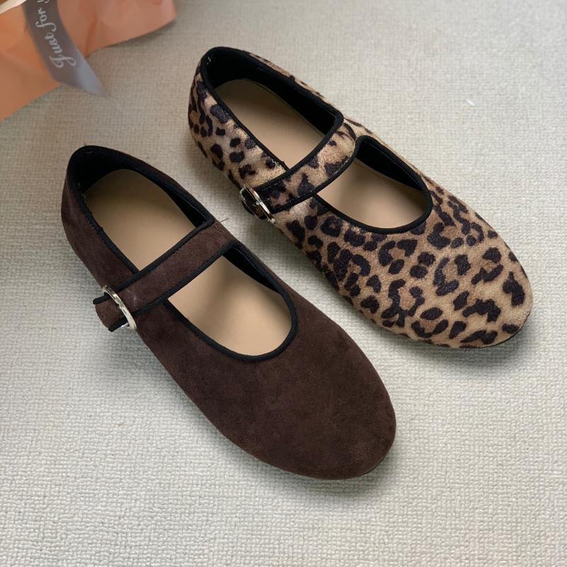 Fashion 2025 NEW Women's Flat round Toe Ballet Flats Casual Comfortable Slip-On Shoes Rubber Sole Summer Leisure Shoes