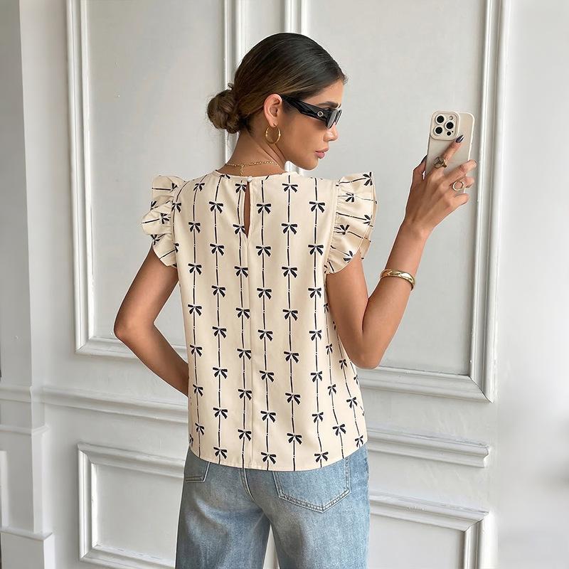 Camicette e camicie con scollo a maniche corte, primavera estate, moda casual da donna