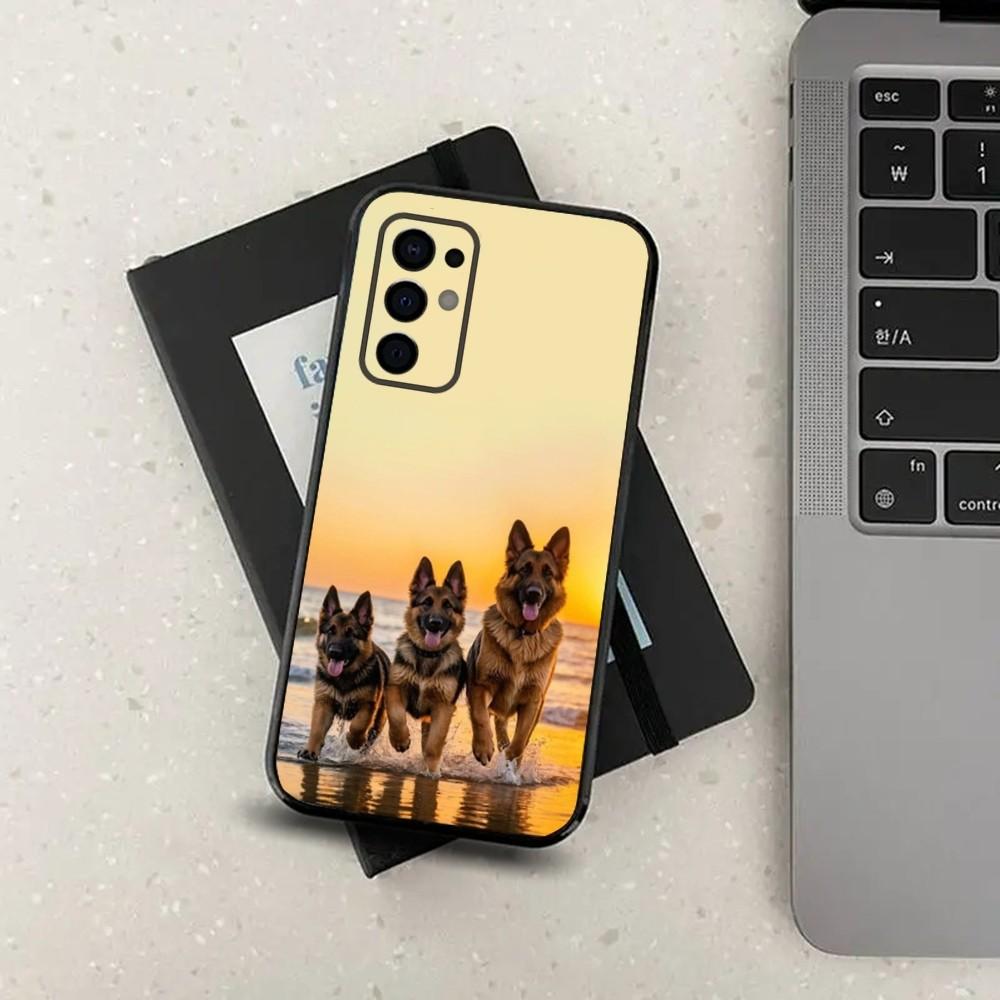 

German Shepherd Dog Phone Case For Samsung S24,S21,S22,S23,S30,Ultra,S20,Plus,Fe,Lite,Note,10,9,5G Black Soft Cover Samsung S9