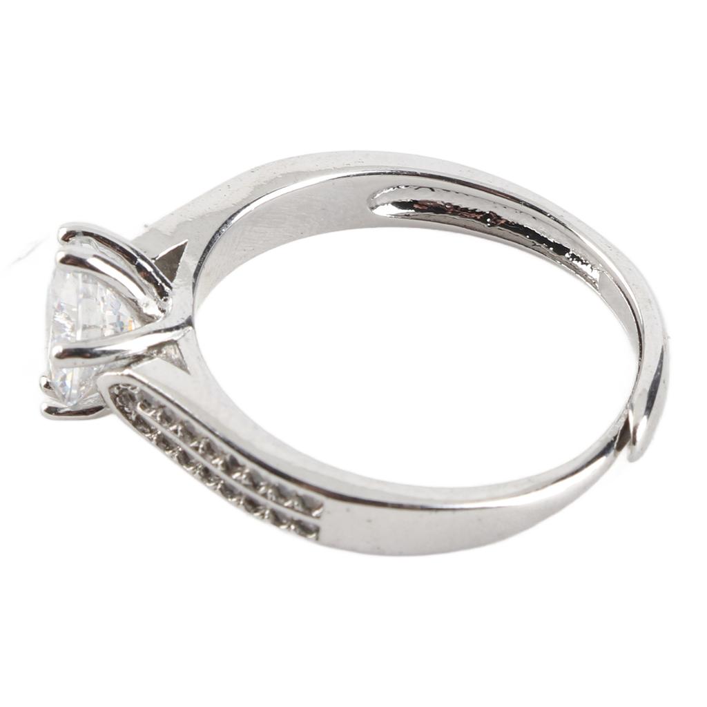 Moissanite Ring 1 Carat Exquisite Details Elegant Moissanite Engagement Ring for Party Date Birthdays