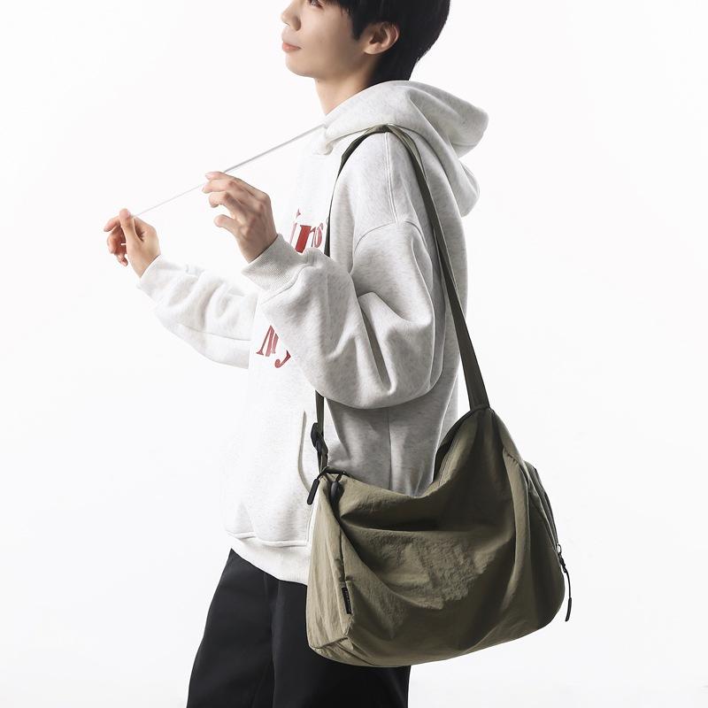 Crossbody bag men's Japanese simple large-capacity casual fashion canvas bag student simple class bag new shoulder bag