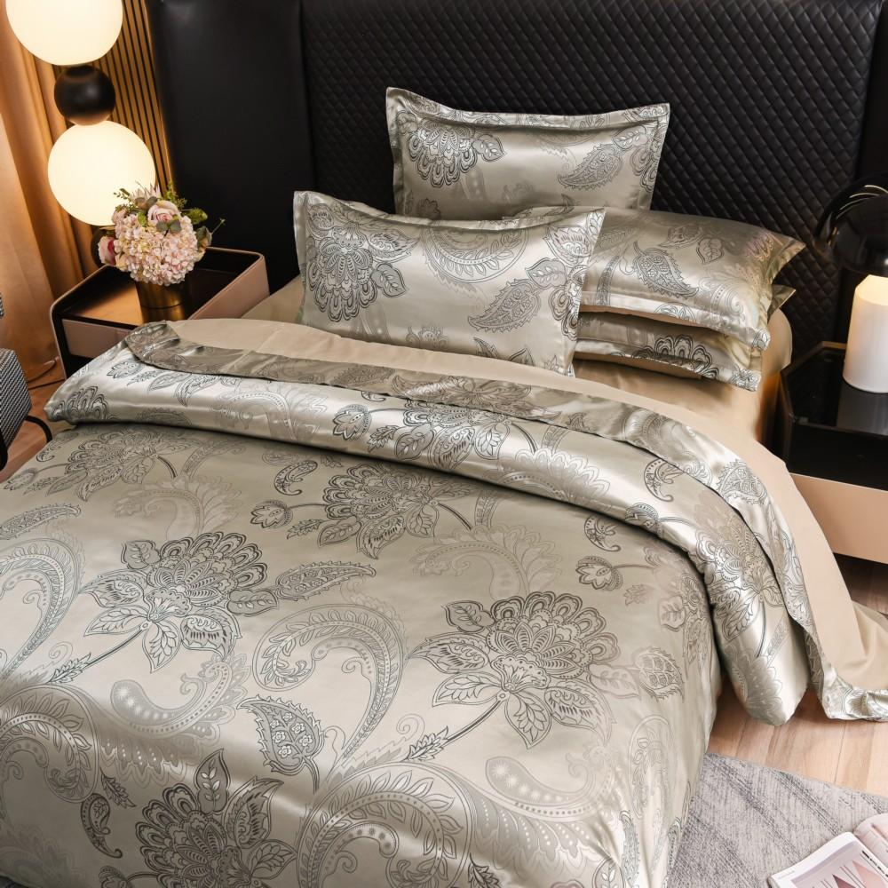 Wedding Bedding European Jacquard Quilt Set Three-Piece American, Eternal Movement Simple Style,