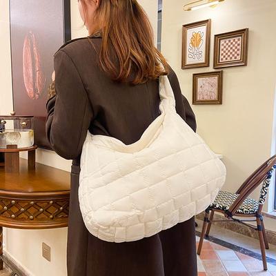 Lazy Wind Rhombus Cloud Casual Winter Cotton Embroidery Thread New Personalized Casual Lightweight Underarm Messenger Bag