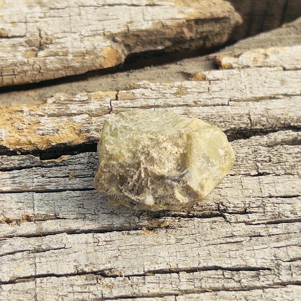 Natural Green Tourmaline Loose Gemstone Uncut Rough 90.10 Ct October Birthstone for Gem Collections