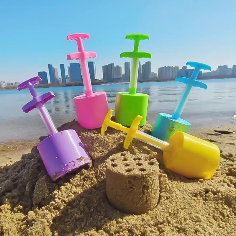 Kids' Beach & Snow Play Set: Coal Ball Mold for Sand, Snow, and Mud