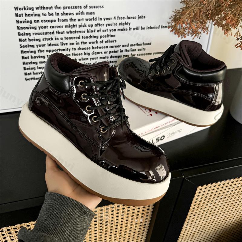 Fashion 2025 New Men's Casual Shoes Retro Motorcycle High Top Fashion Trend Boots Comfortable Non slip Height Increasing Chunky sneakers