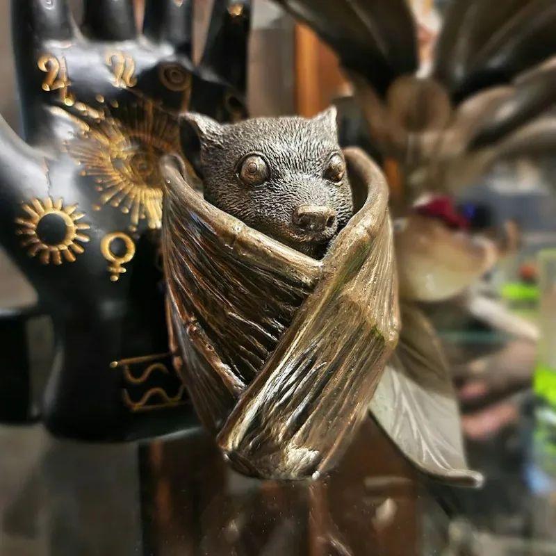Halloween Resin Bat Secret Trinket Stash Box Sculpture Miniature Decor Desktop Ornament Vampire Bronze Gothic Style Jewelry Box