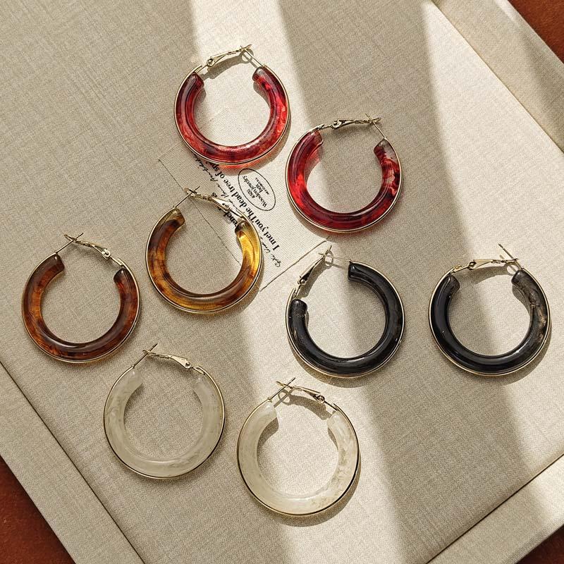 Vintage Brown Resin Round Hoop Earrings for Women Exquisite Elegant Geometric Circle Temperament Earings Wedding Jewelry Gifts