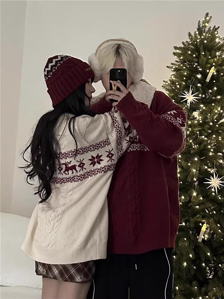 Nordic Faroe Islands Reindeer Cable Knit Christmas Sweater for Men and Women