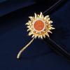 Sunflower Brooch - Elegant Diamond-studded Women's Accessory, Small and Exclusive with A Sense of Sophistication.