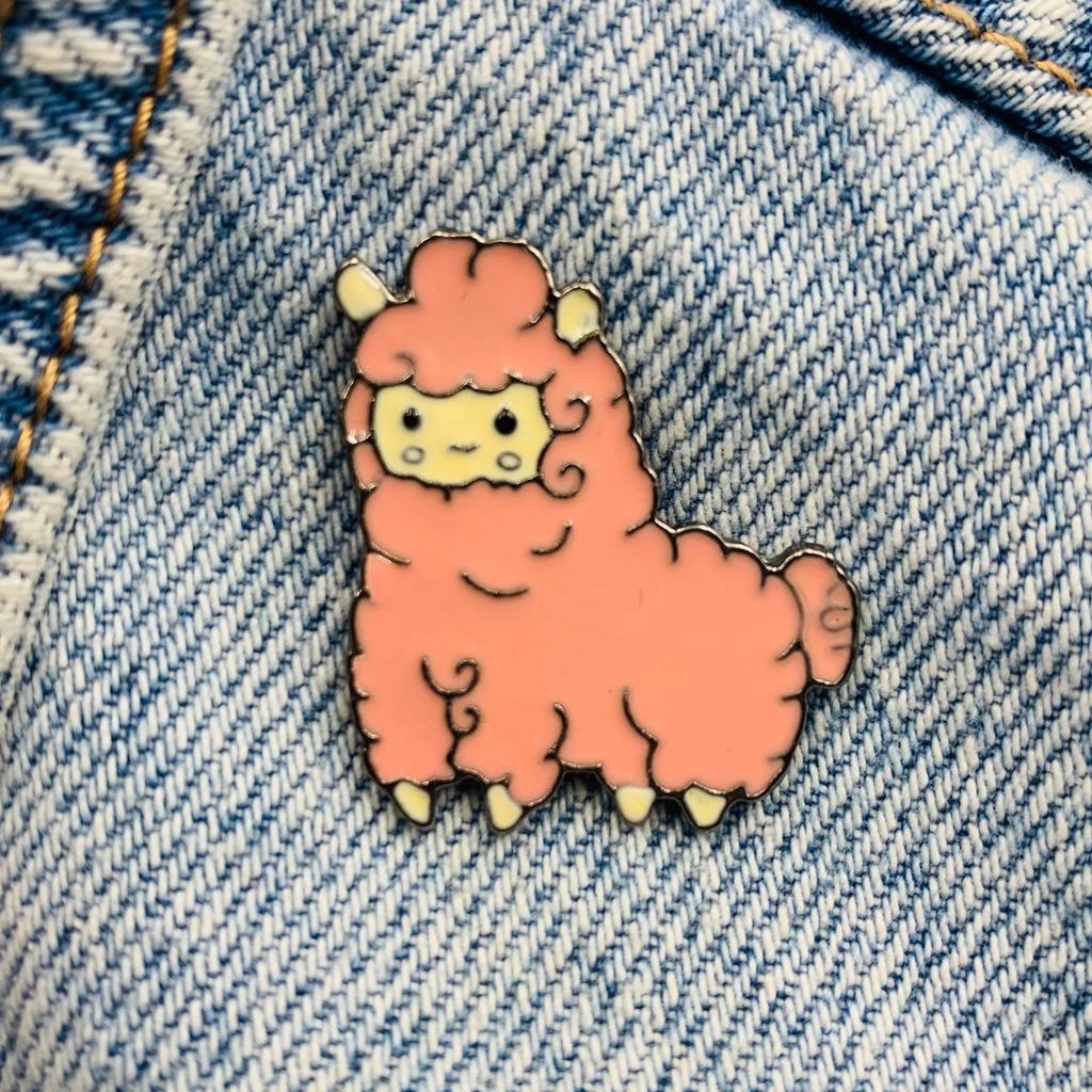 New Enamel Pin Llama Sheep Alpaca Door Cute Metal Pin Gift Birthday 1 Piece