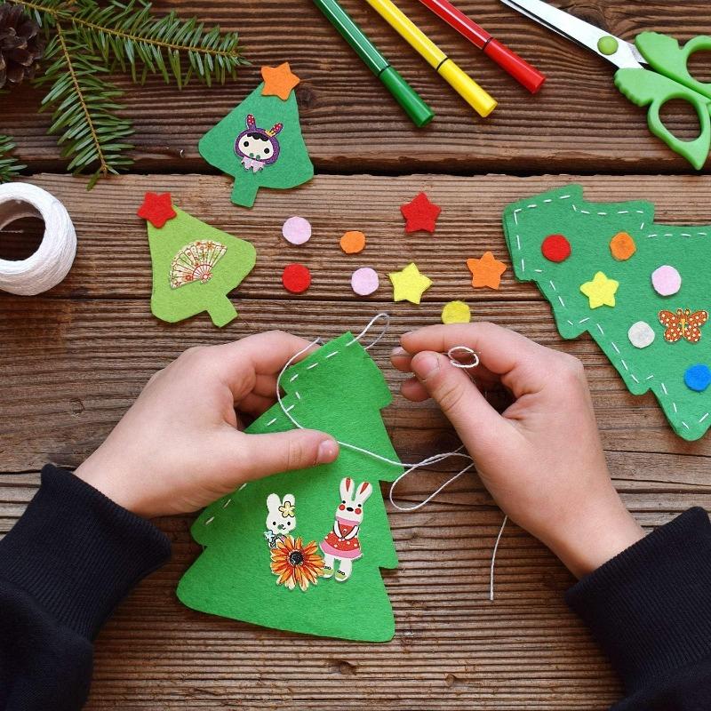50Pcs Wooden Buttons Natural Wood 2-Holed Fastener Buttons for Sewing Knitting Handcraft Cartoon Animals Printing Patterns