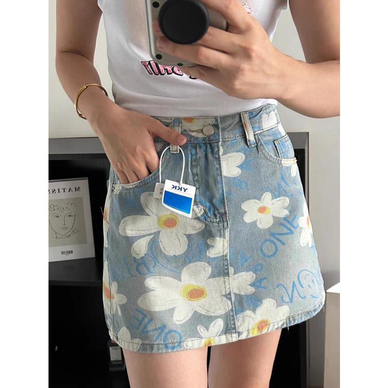 

Women s High-Waist Slimming A-line Denim Mini Skirt with Daisy Flower Print 3XL